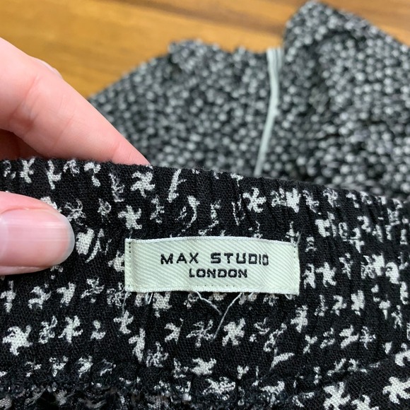 Max Studio London Black Floral Wide Leg Cropped Pants Size Medium Striped Casual - Picture 5 of 7